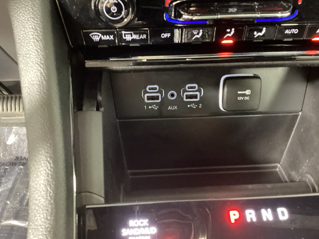 Used 2023 Jeep Grand Cherokee Overland AWD/4WD image 24