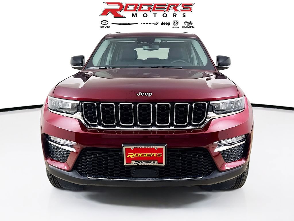 Certified 2023 Jeep Grand Cherokee Limited w/ Trailer Tow Prep Group (B) image 2