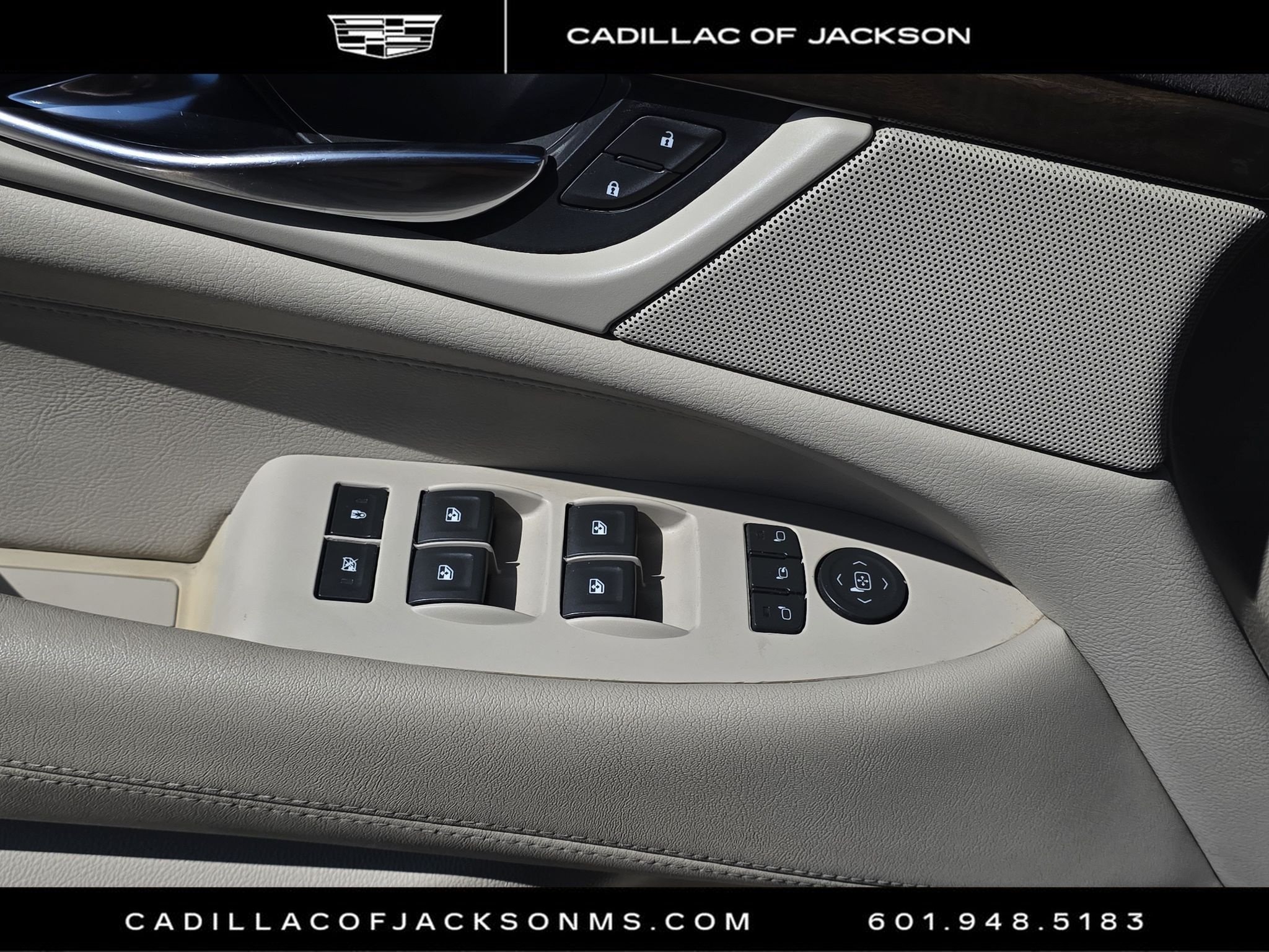 Used 2019 Cadillac Escalade ESV 4WD image 26