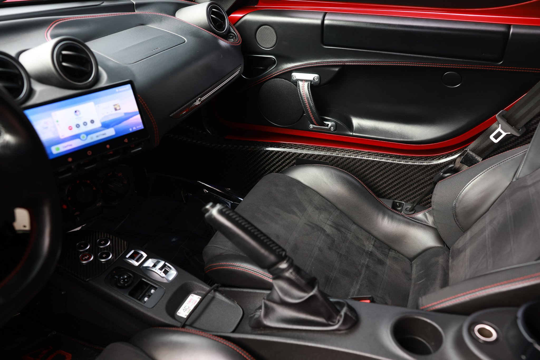 Used 2015 Alfa Romeo 4C Launch Edition w/ Convenience Group RWD image 22