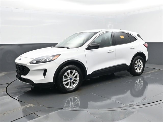 Used 2022 Ford Escape SE w/ Cold Weather Package image 1