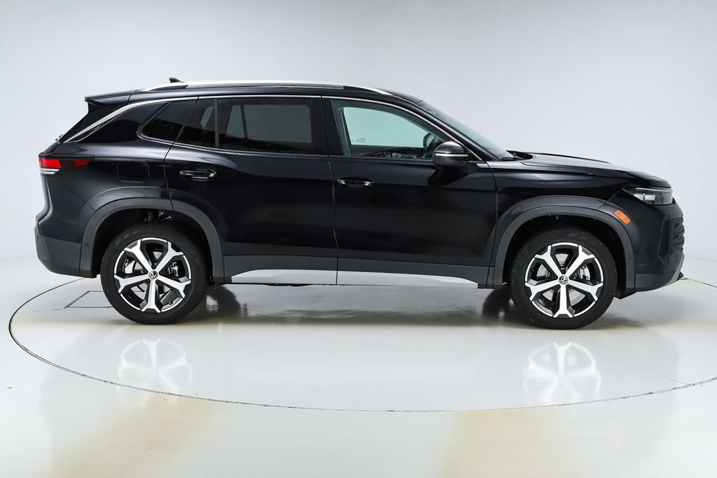 New 2026 Volkswagen Tiguan SE image 48