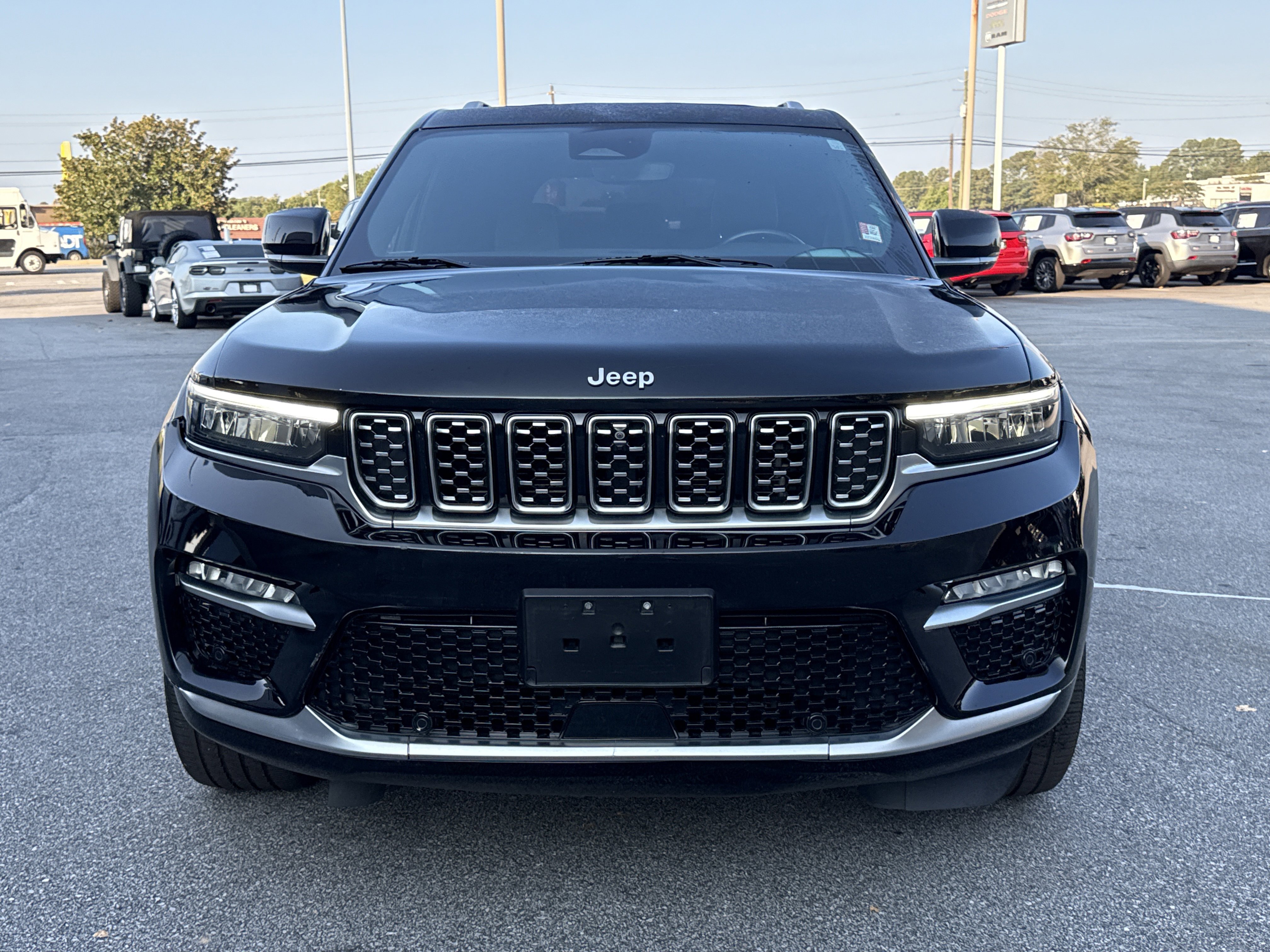 Used 2022 Jeep Grand Cherokee Summit image 3