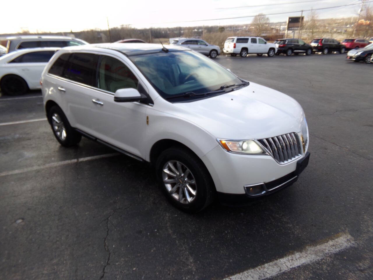 Used 2012 Lincoln MKX FWD image 55