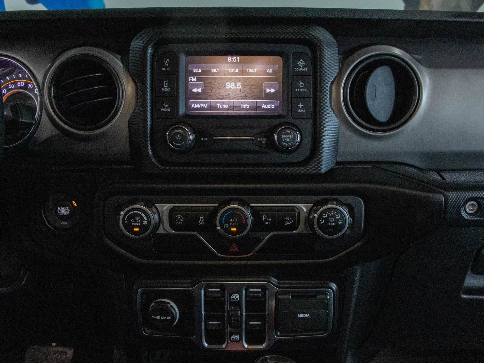 Used 2020 Jeep Wrangler Unlimited Sport S image 4