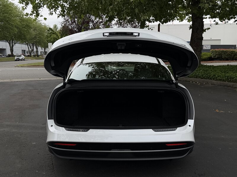 Used 2025 Lucid Air Touring AWD/4WD image 16