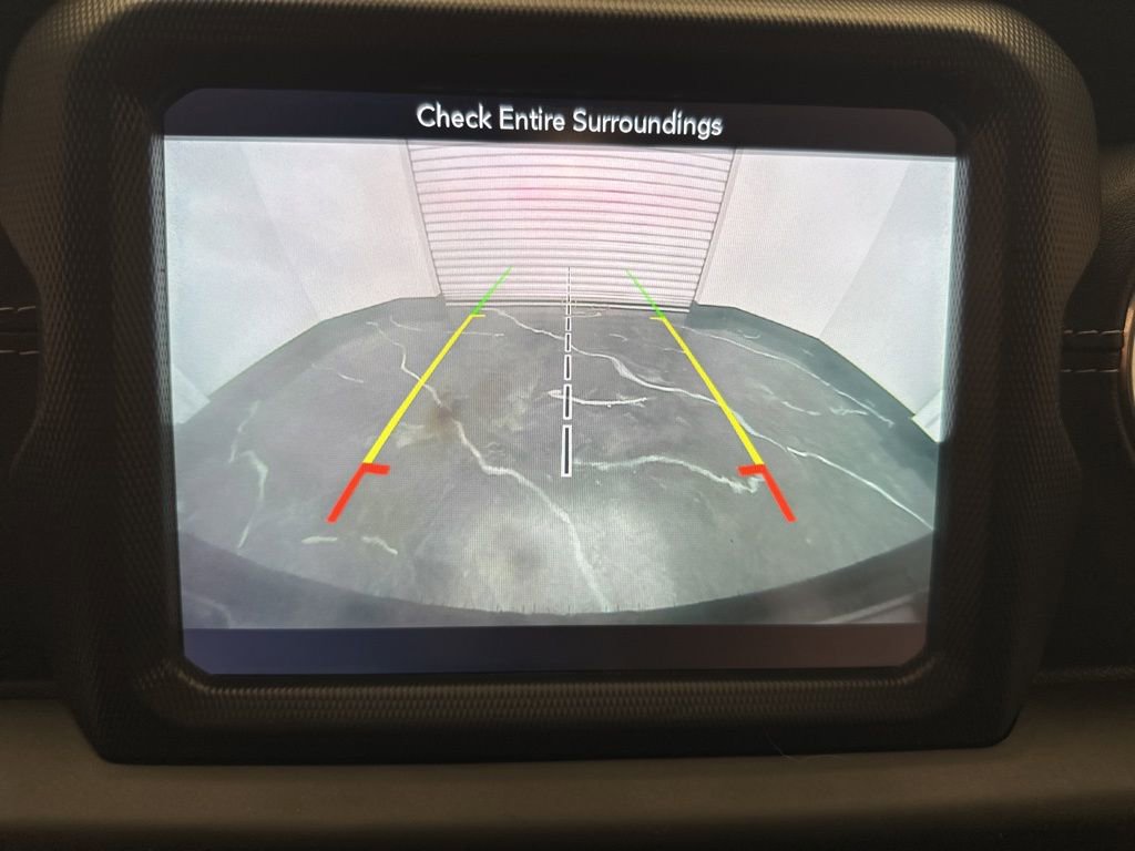 Used 2018 Jeep Wrangler Unlimited Sahara image 23