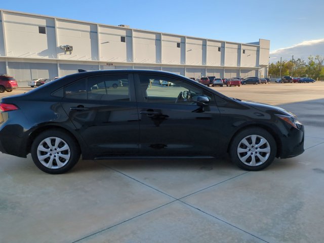 Certified 2023 Toyota Corolla LE image 4