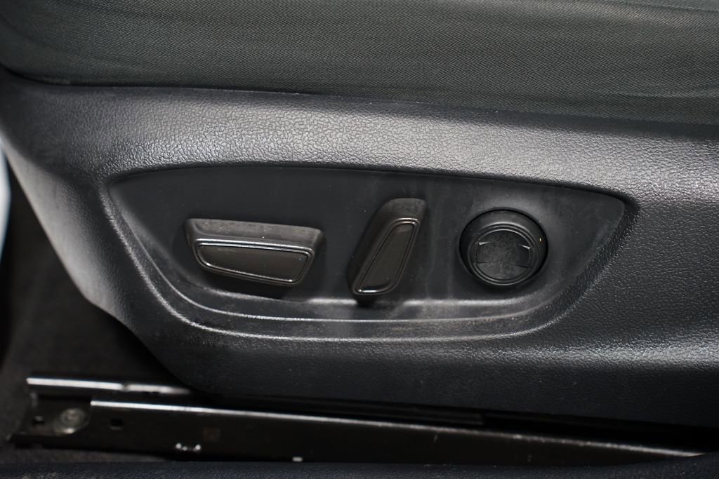 Certified 2023 Toyota Camry LE image 30