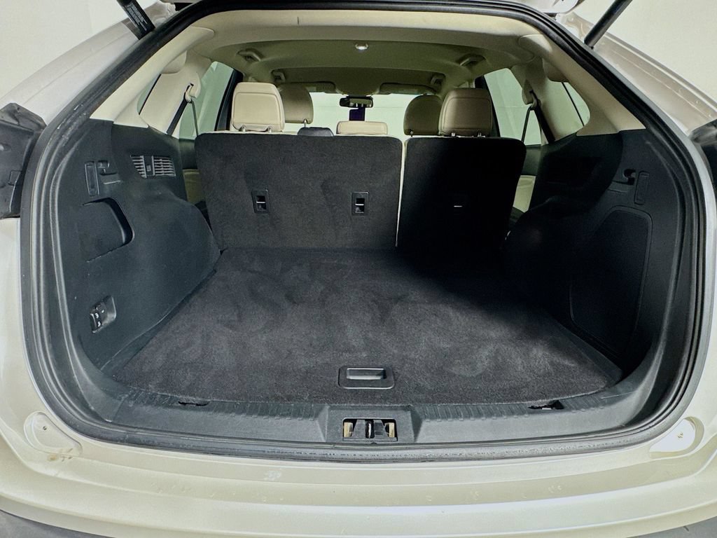 Used 2019 Ford Edge Titanium FWD image 31