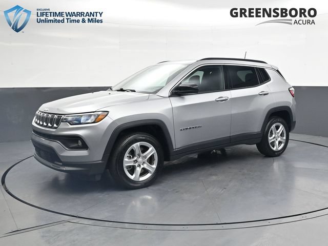 Used 2023 Jeep Compass Latitude w/ Sun and Sound Group AWD/4WD image 12