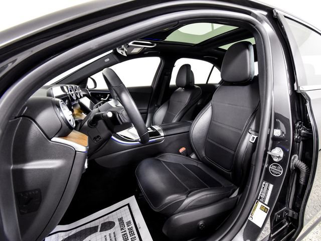 Used 2022 Mercedes-Benz C 300 4MATIC Sedan w/ Exclusive Trim Package image 4