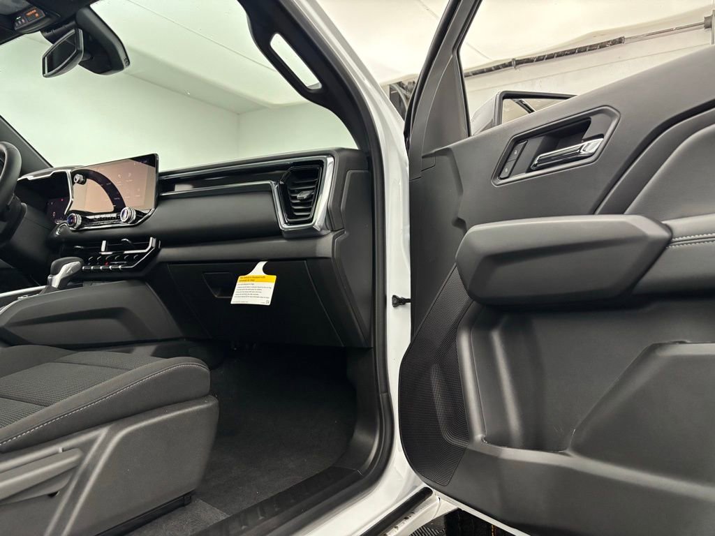 New 2026 GMC Canyon Elevation w/ Convenience Package image 30