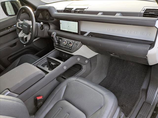 Used 2022 Land Rover Defender 90 S image 30