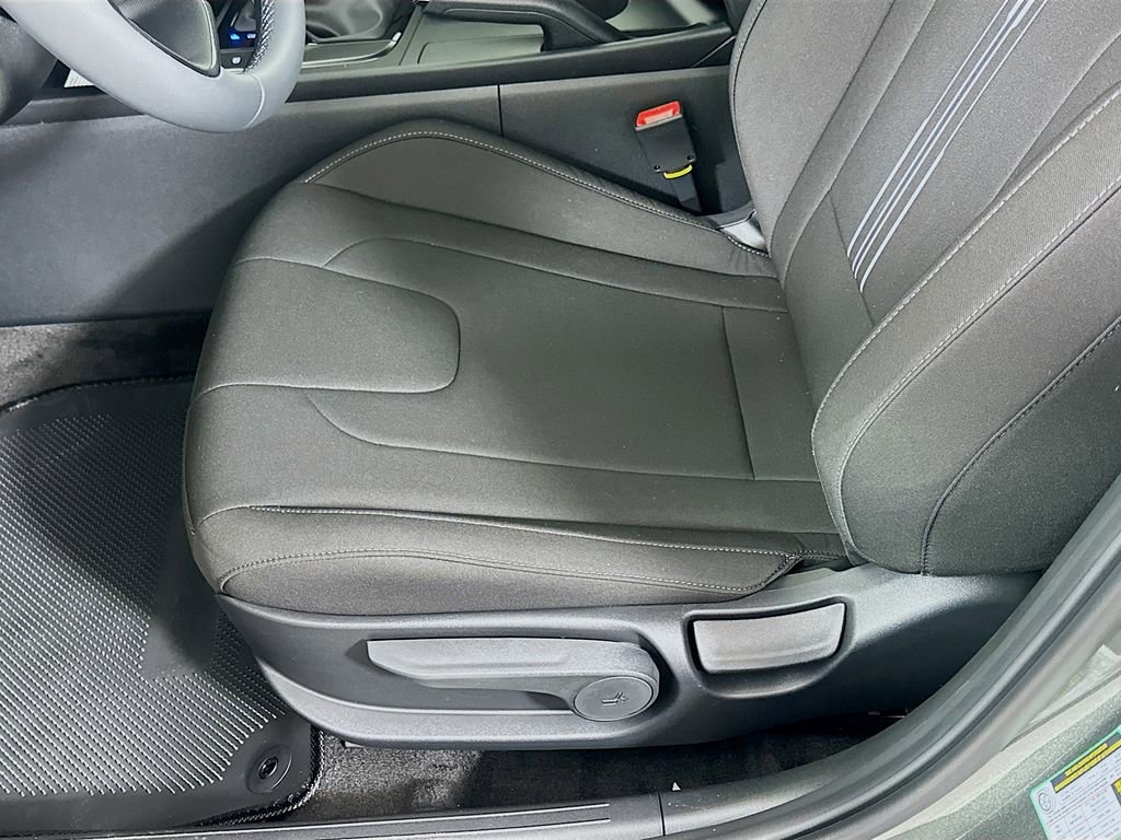 New 2026 Hyundai Elantra Sport image 19