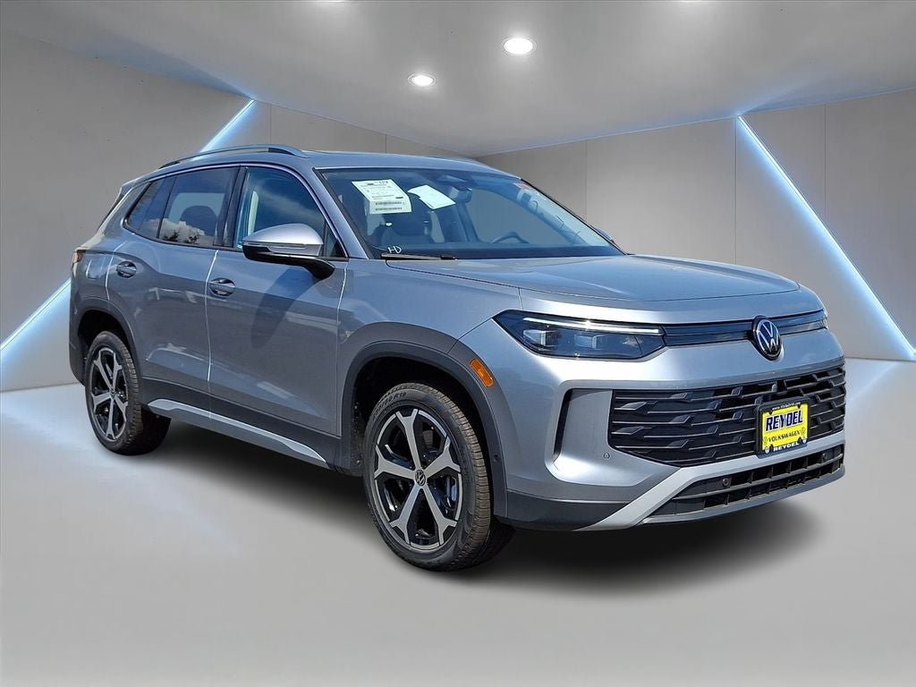 New 2026 Volkswagen Tiguan SE AWD/4WD image 1