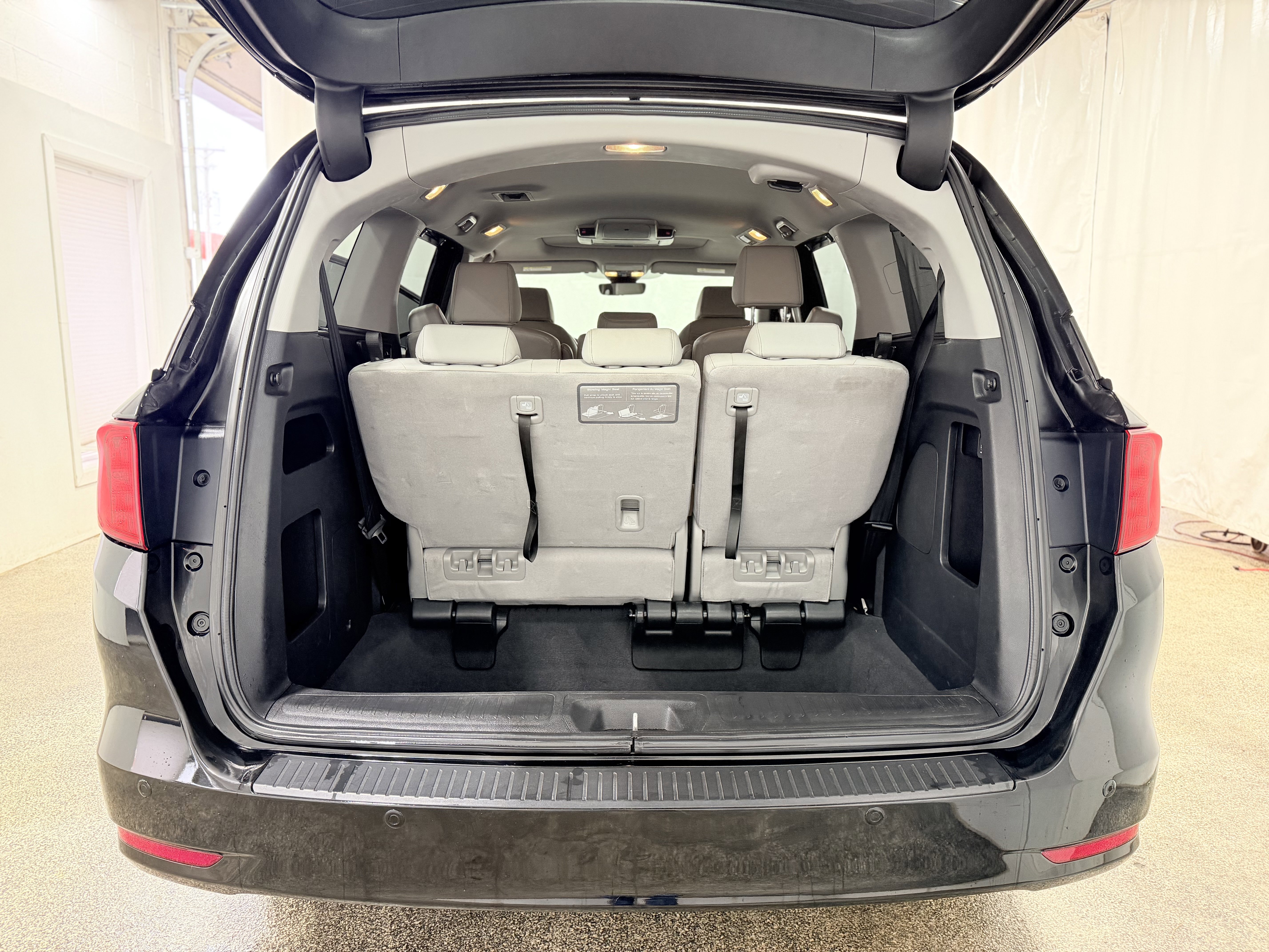 Used 2022 Honda Odyssey Touring image 10