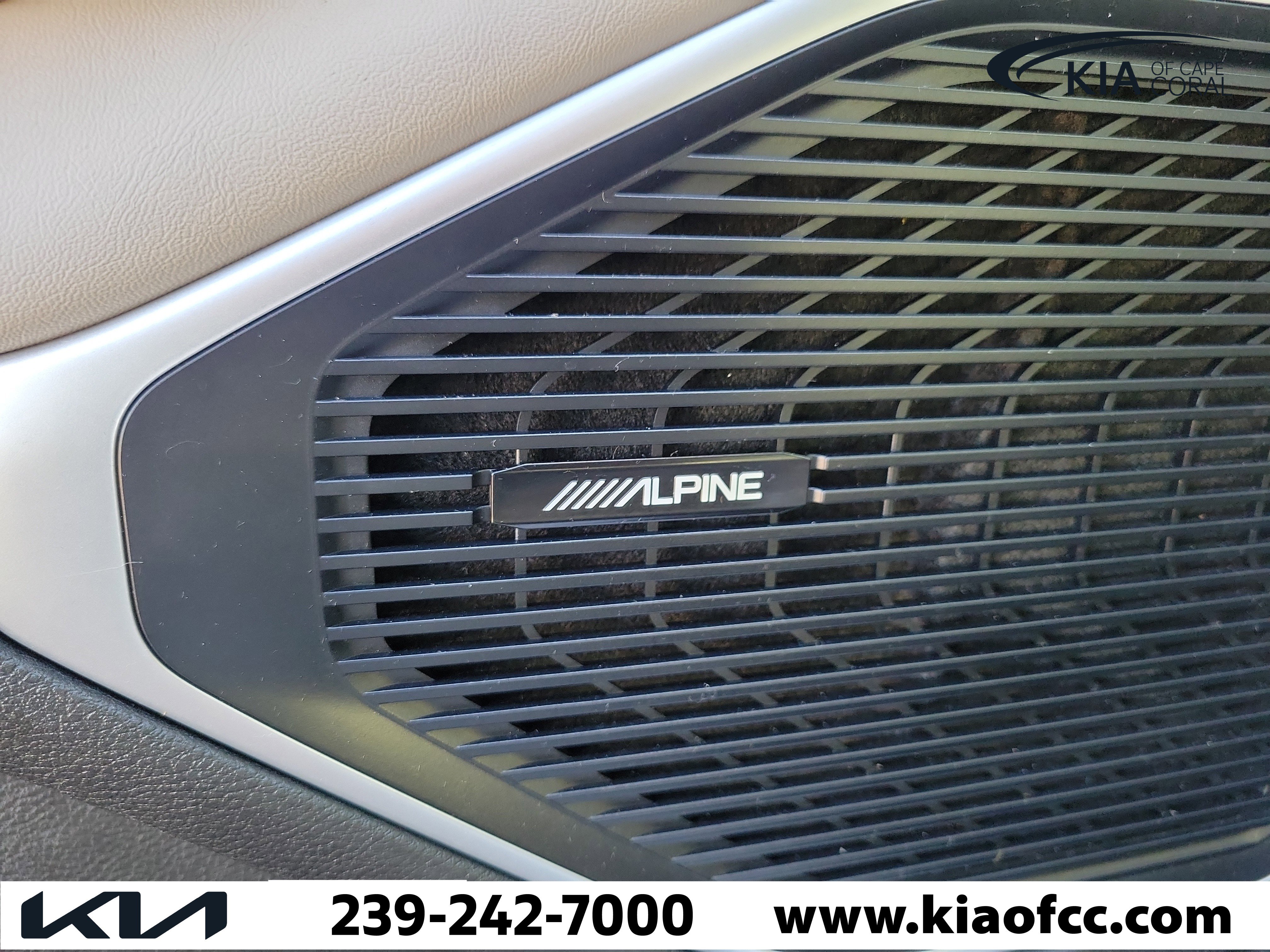 Used 2022 Jeep Wagoneer Series III w/ Flexible Seating Group image 25