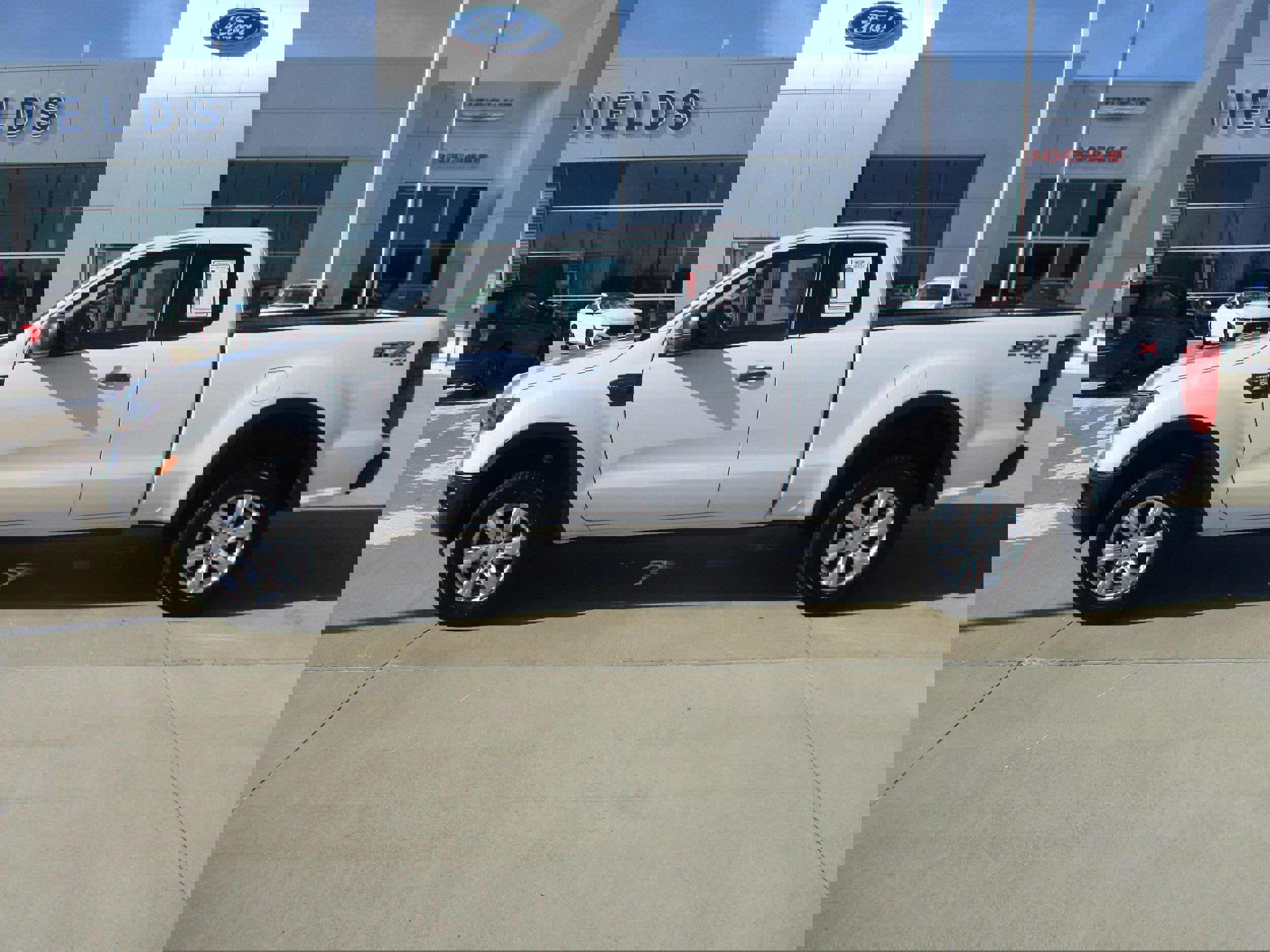 Used 2019 Ford Ranger XL w/ Equipment Group 101A Mid image 3