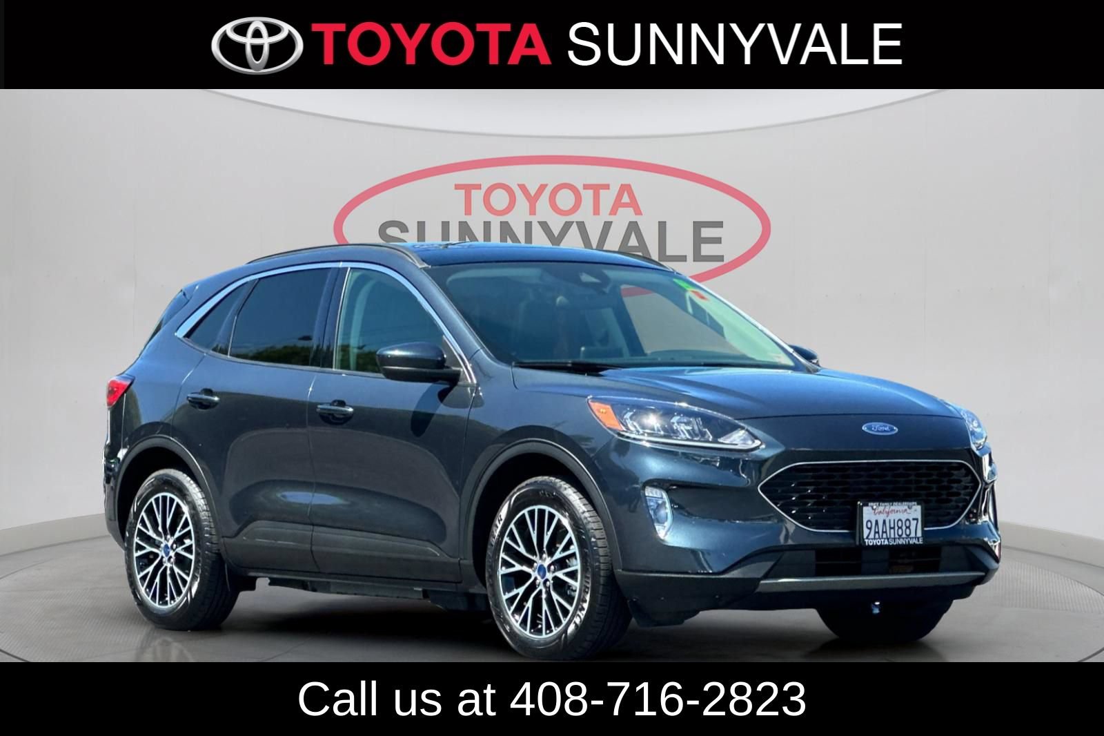 Used 2022 Ford Escape SEL w/ Technology Package FWD image 10