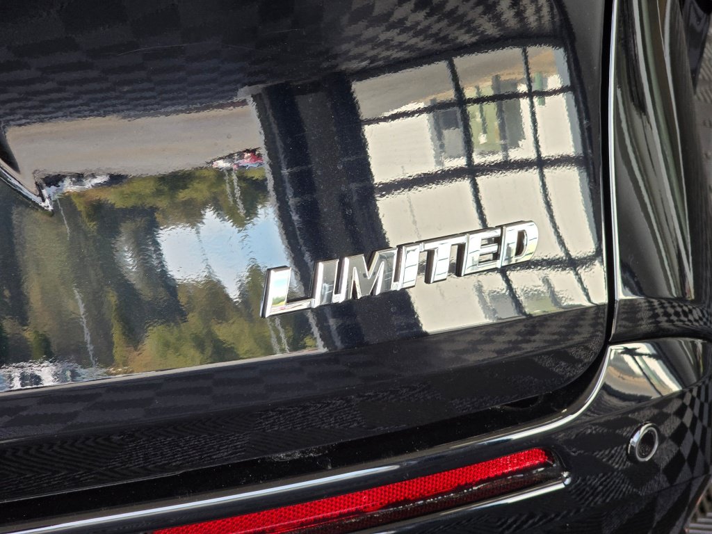 New 2026 Toyota Sienna Limited AWD/4WD image 15