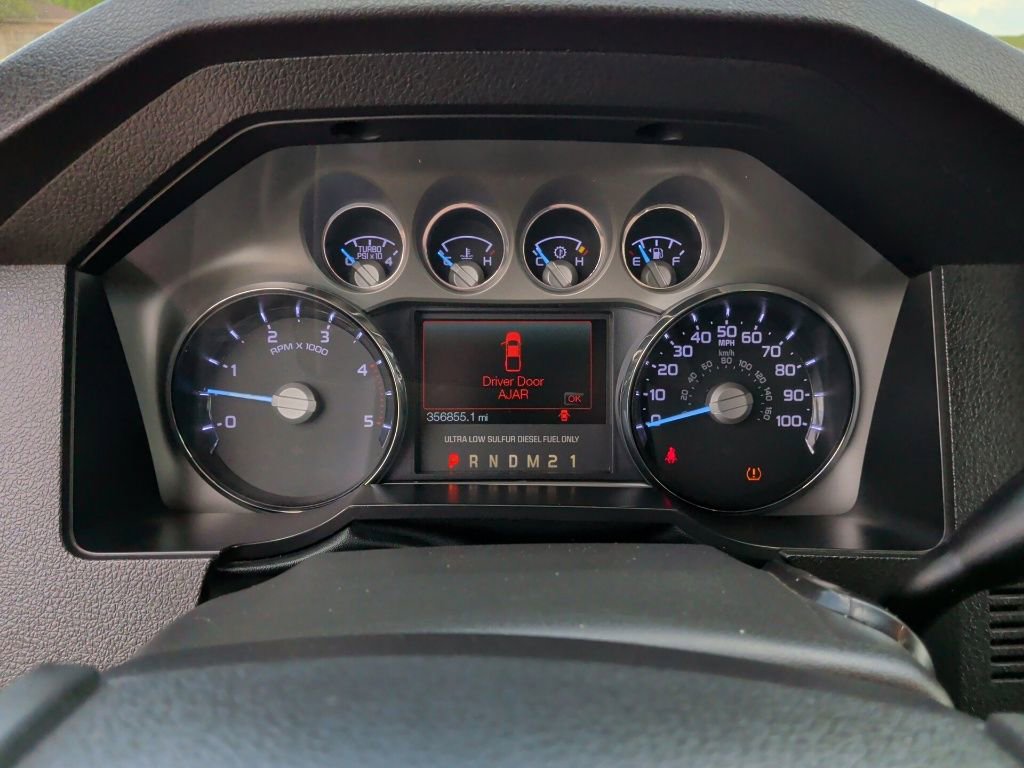 Used 2015 Ford F250 Platinum w/ FX4 Off-Road Package image 19