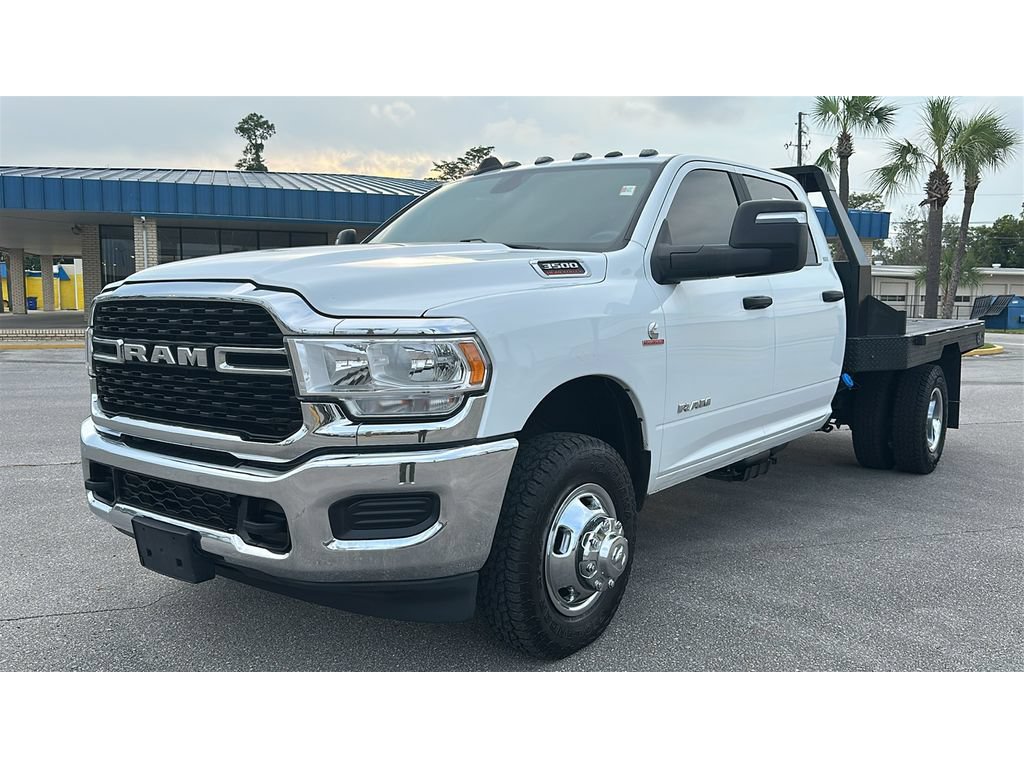 Used 2024 RAM 3500 SLT w/ Quick Order Package 2YG SLT AWD/4WD image 2