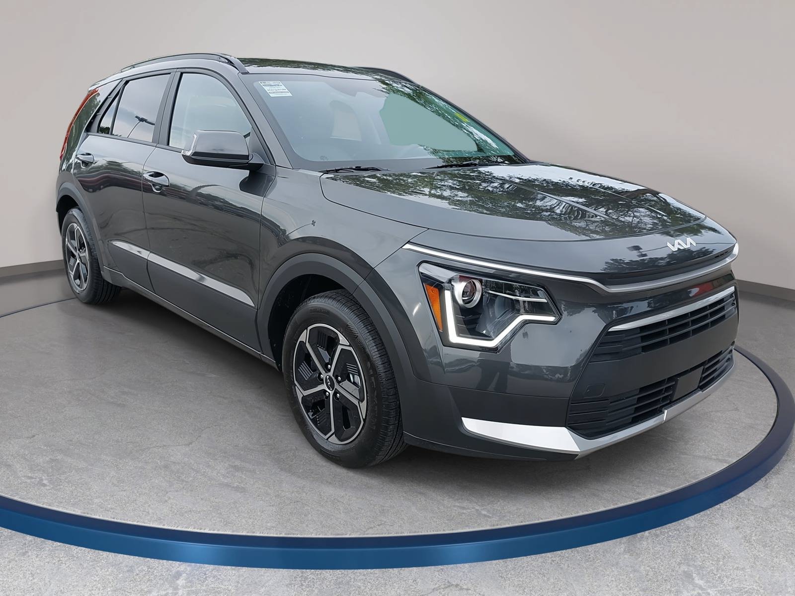 New 2026 Kia Niro EX FWD image 3
