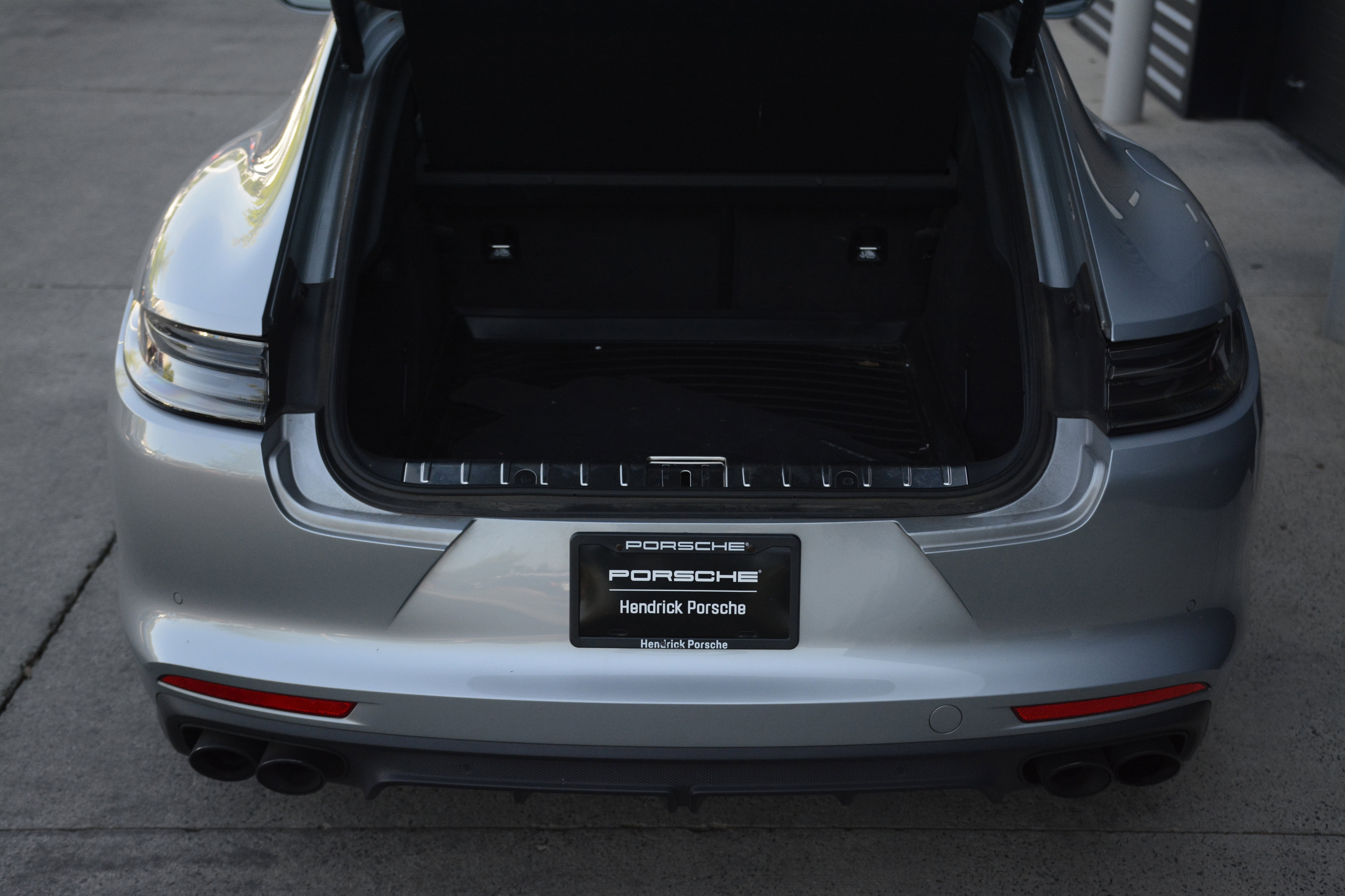Certified 2023 Porsche Panamera Platinum Edition RWD image 37