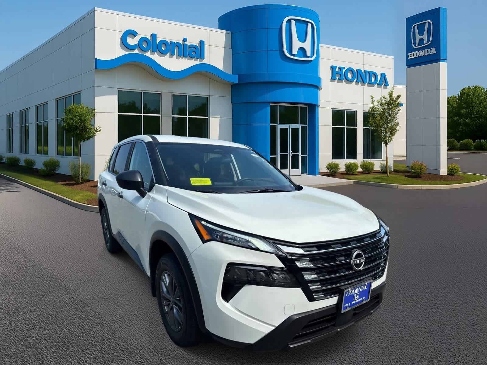 Used 2026 Nissan Rogue S AWD/4WD image 9