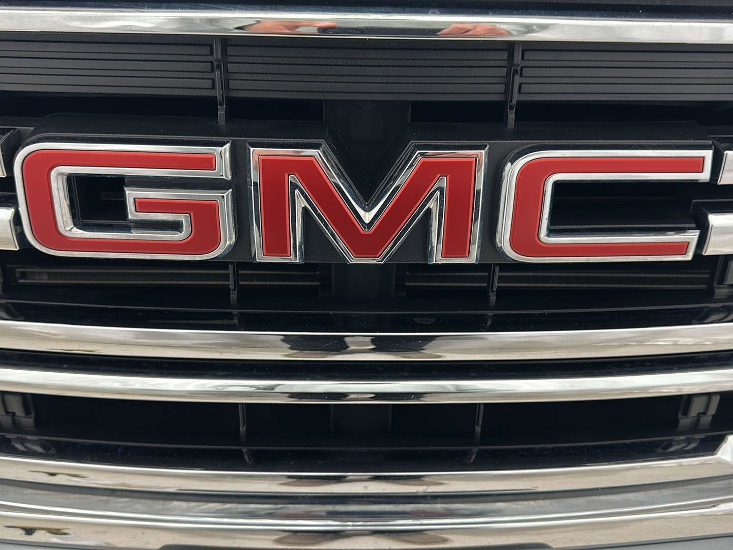 Used 2023 GMC Acadia SLT w/ Preferred Package image 29