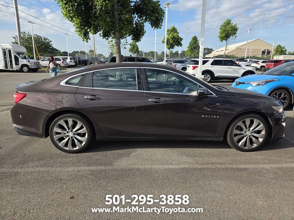 Used 2016 Chevrolet Malibu Premier w/ Driver Confidence Package II FWD image 10