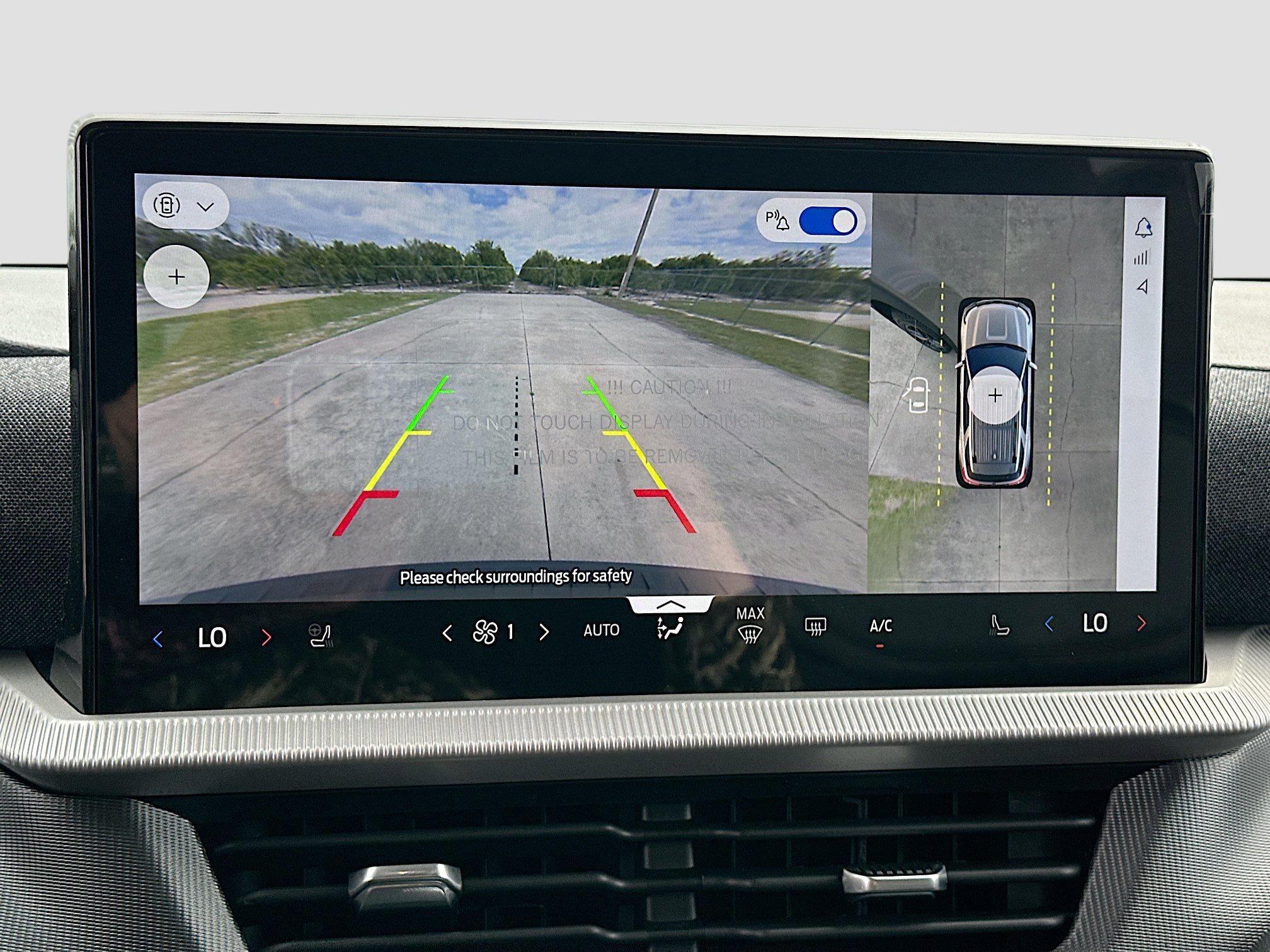 New 2026 Ford Explorer ST-Line w/ ST-Line Street Pack image 9