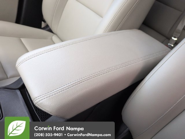 Used 2019 Cadillac XT4 Luxury FWD image 18