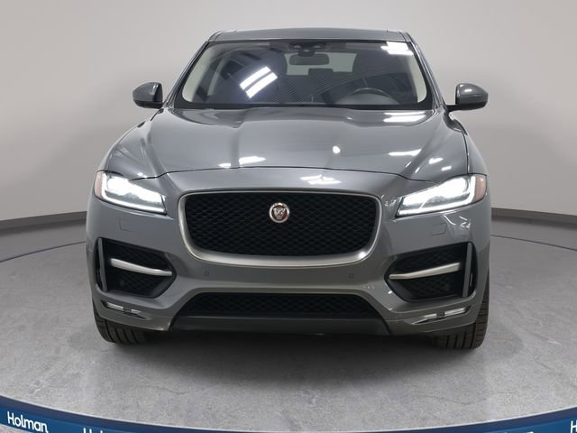 Used 2017 Jaguar F-PACE R-Sport image 2