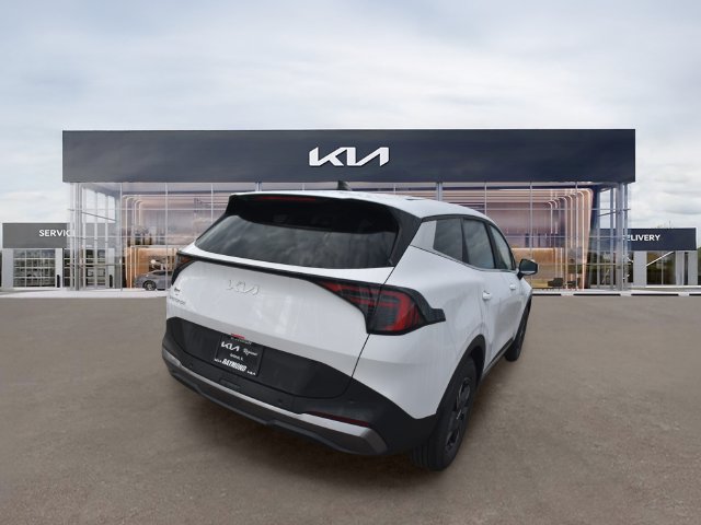 New 2027 Kia Sportage LX FWD image 4