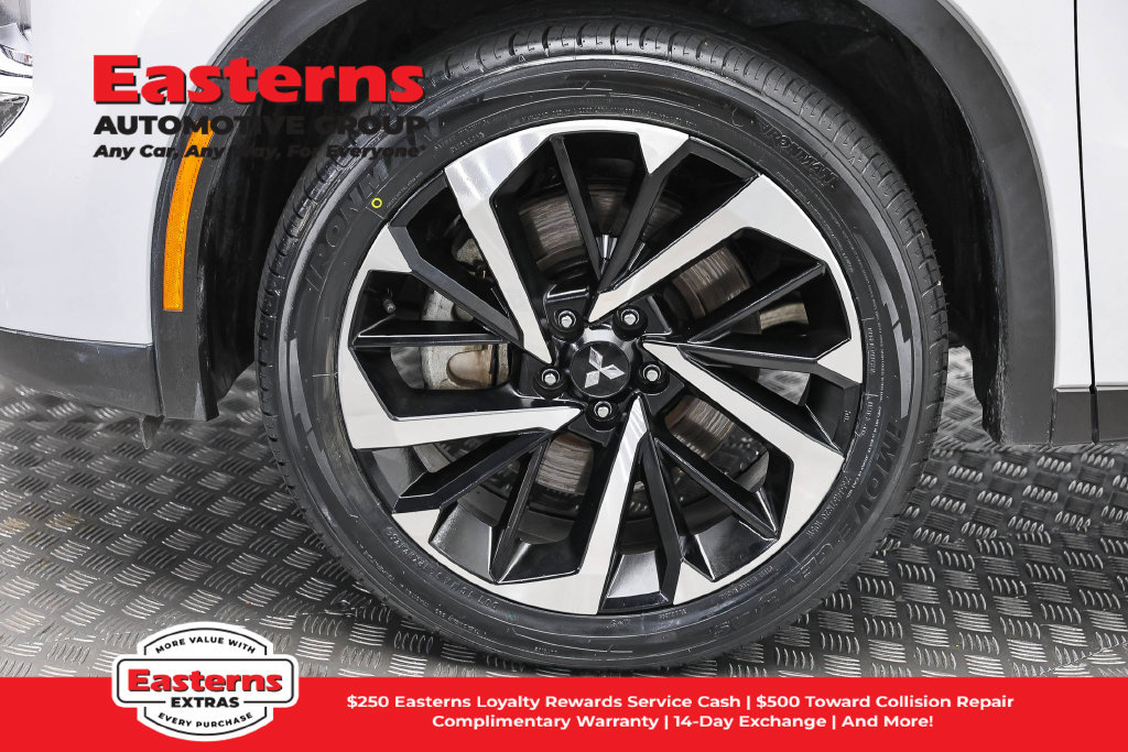 Used 2024 Mitsubishi Outlander SE FWD image 33