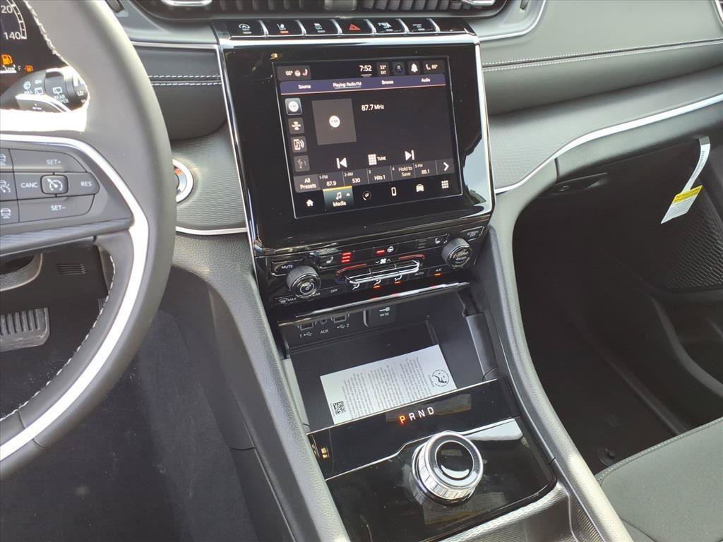 New 2026 Jeep Grand Cherokee L 4WD image 16