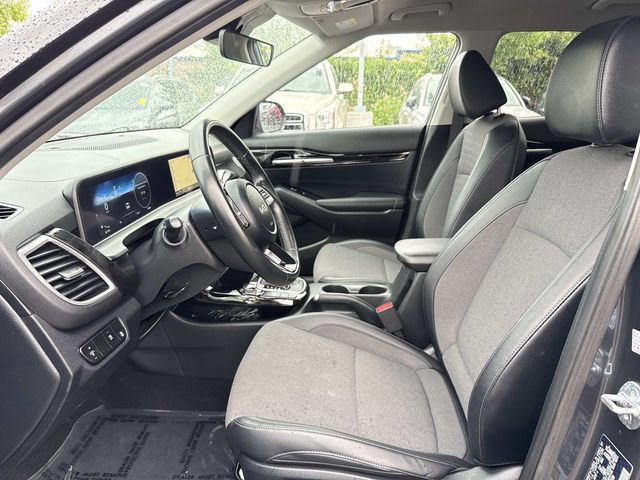Used 2024 Kia Seltos S AWD/4WD image 9