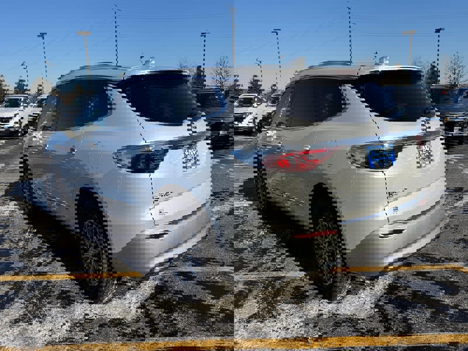 Used 2024 Buick Enclave Essence w/ Technology Package image 3