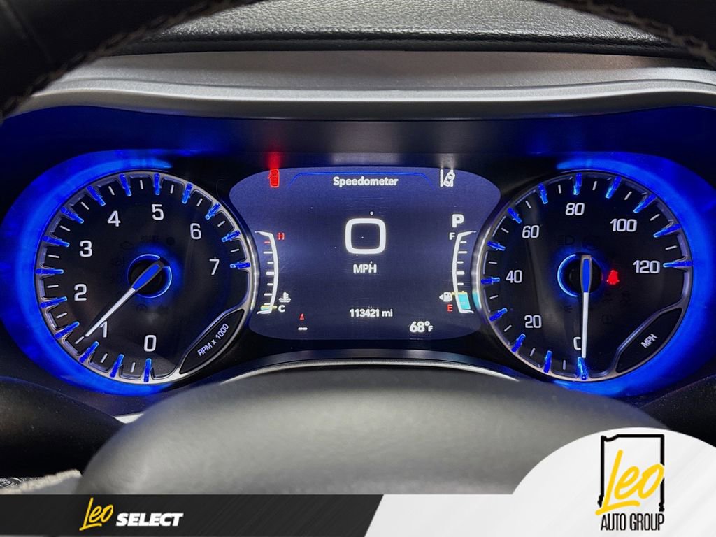 Used 2022 Chrysler Pacifica Touring-L w/ S Appearance Package image 12