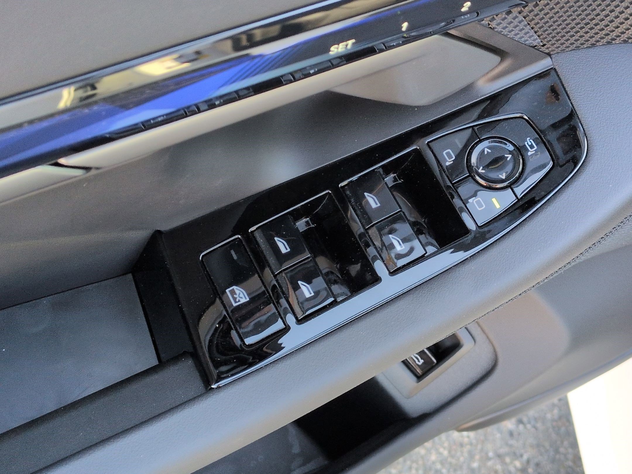 Used 2026 BMW M5 Touring image 15