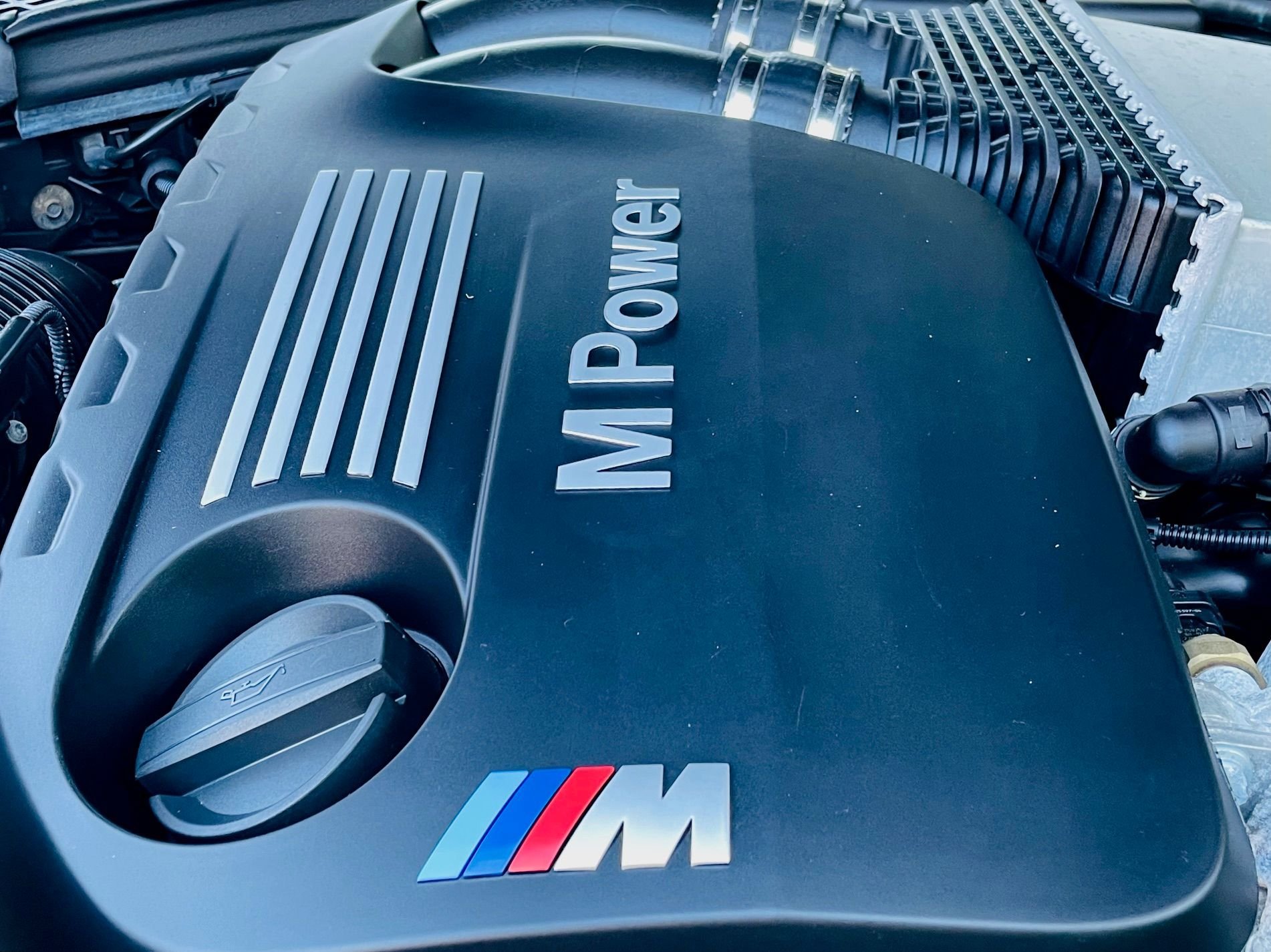 Used 2019 BMW M4 Coupe w/ Competition Package RWD image 40