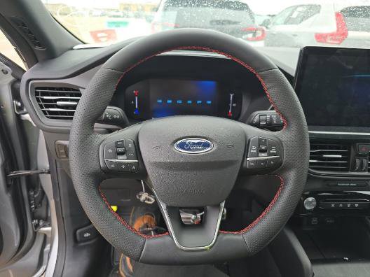 Used 2024 Ford Escape ST-Line w/ Tech Pack #1 image 6