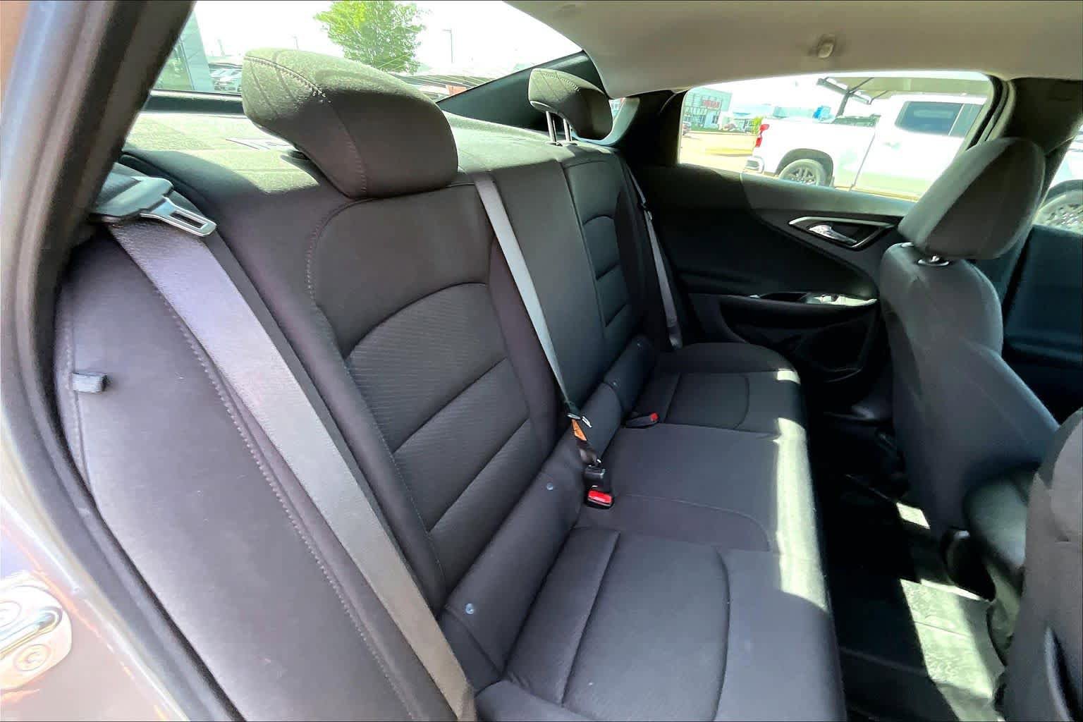 Used 2024 Chevrolet Malibu RS FWD image 15