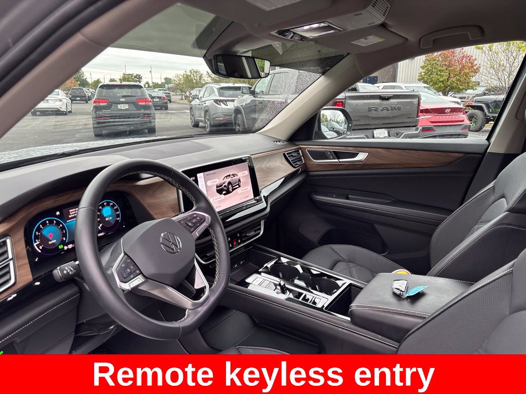 Used 2024 Volkswagen Atlas SE AWD/4WD image 10