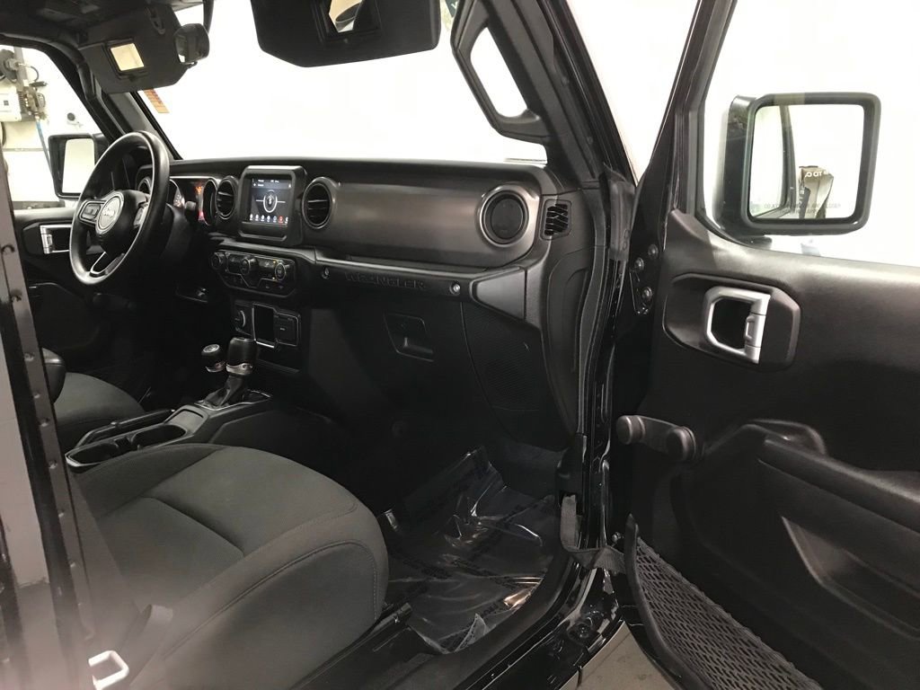 Used 2023 Jeep Wrangler Sport image 34