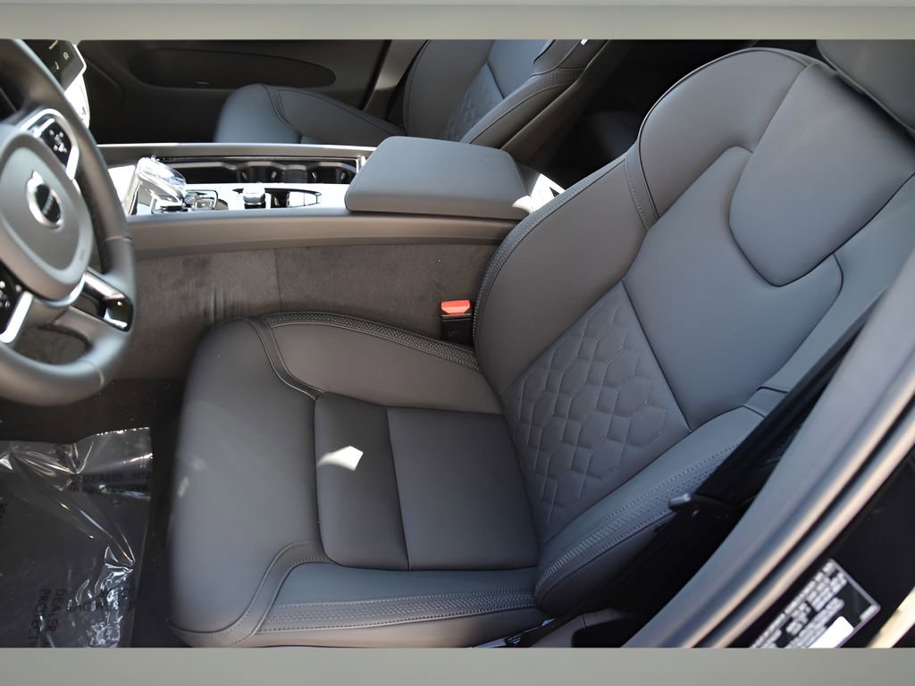New 2026 Volvo XC60 B5 Plus w/ Protection Package Premier image 12