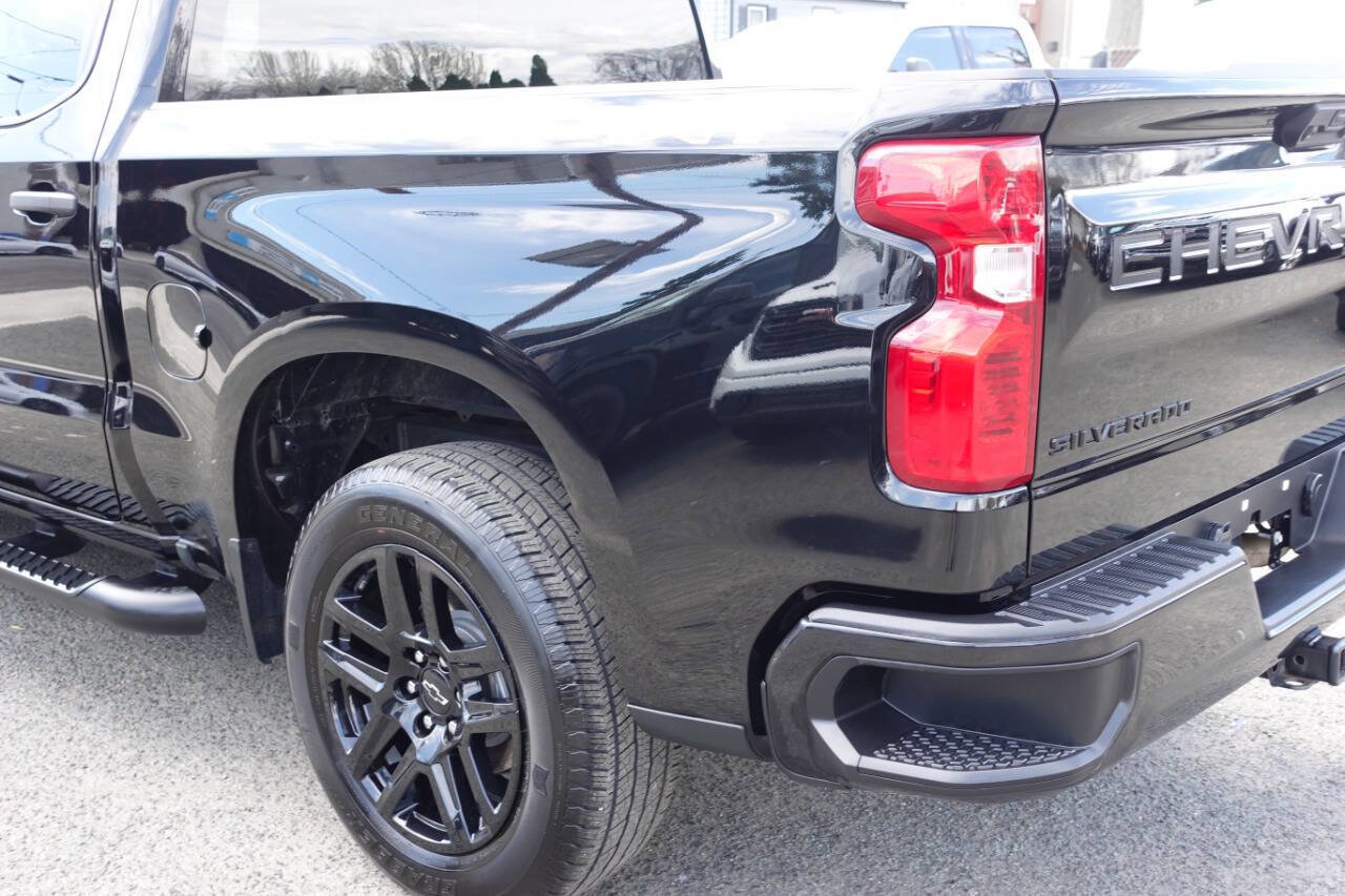 Used 2023 Chevrolet Silverado 1500 Custom w/ LPO, Dark Essentials Package image 10