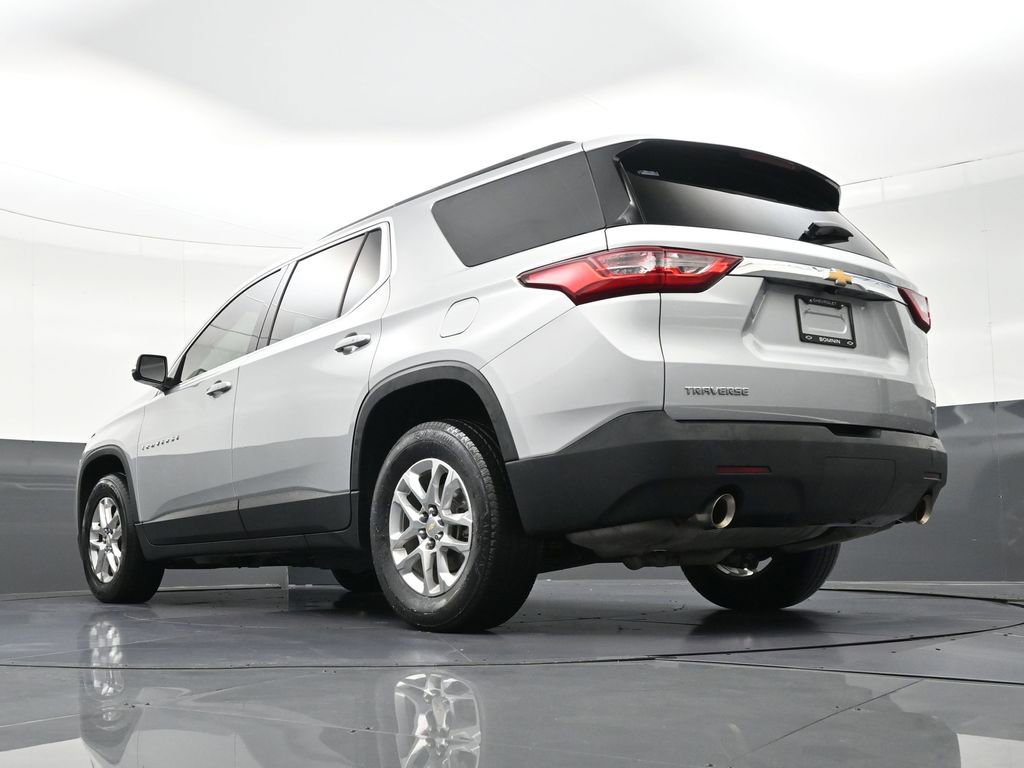 Used 2021 Chevrolet Traverse LT image 26